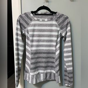 Lululemon long sleeve shirt